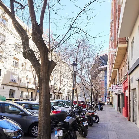 Sunny Terrace 2br2ba شقة